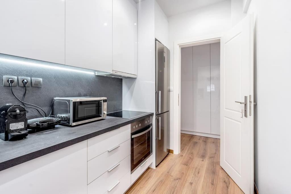 Modernised Athenian Apartment /W 2Br & 2Ba Athens Exterior photo